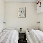 Feriehus Here, Time Is Tuned Into Intimacy And Coziness