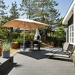 Feriehus Here, Time Is Tuned Into Intimacy And Coziness *
