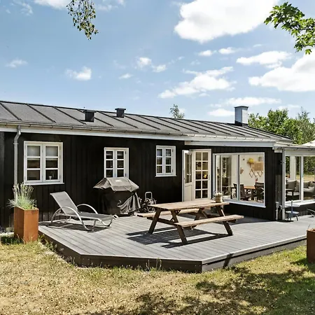 度假居 Here, Time Is Tuned Into Intimacy And Coziness *