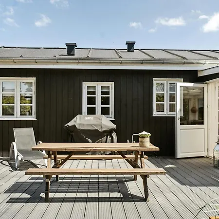 Here, Time Is Tuned Into Intimacy And Coziness 度假居 *