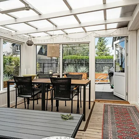 Here, Time Is Tuned Into Intimacy And Coziness * Hadsund