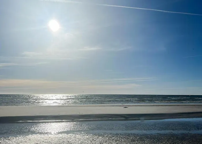 Casa de Férias Here, Time Is Tuned Into Intimacy And Coziness