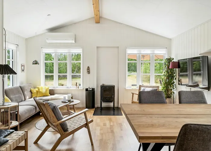 Here, Time Is Tuned Into Intimacy And Coziness * Hadsund