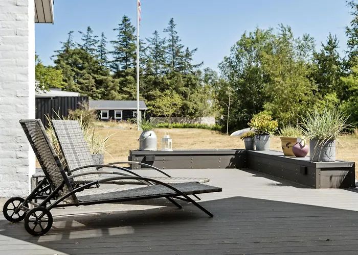 Casa de Férias Here, Time Is Tuned Into Intimacy And Coziness