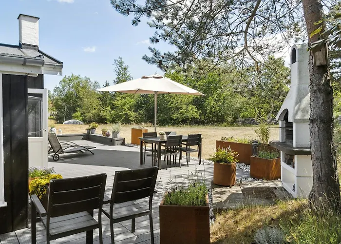 Here, Time Is Tuned Into Intimacy And Coziness