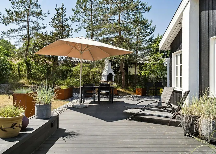 Here, Time Is Tuned Into Intimacy And Coziness Casa de Férias